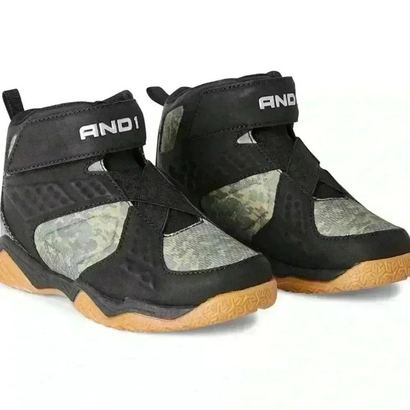 BNWT Size 4 Boys AND1 B-Side Hightop Basketball Sneakers Velcro Trendy Camo - Picture 1 of 4